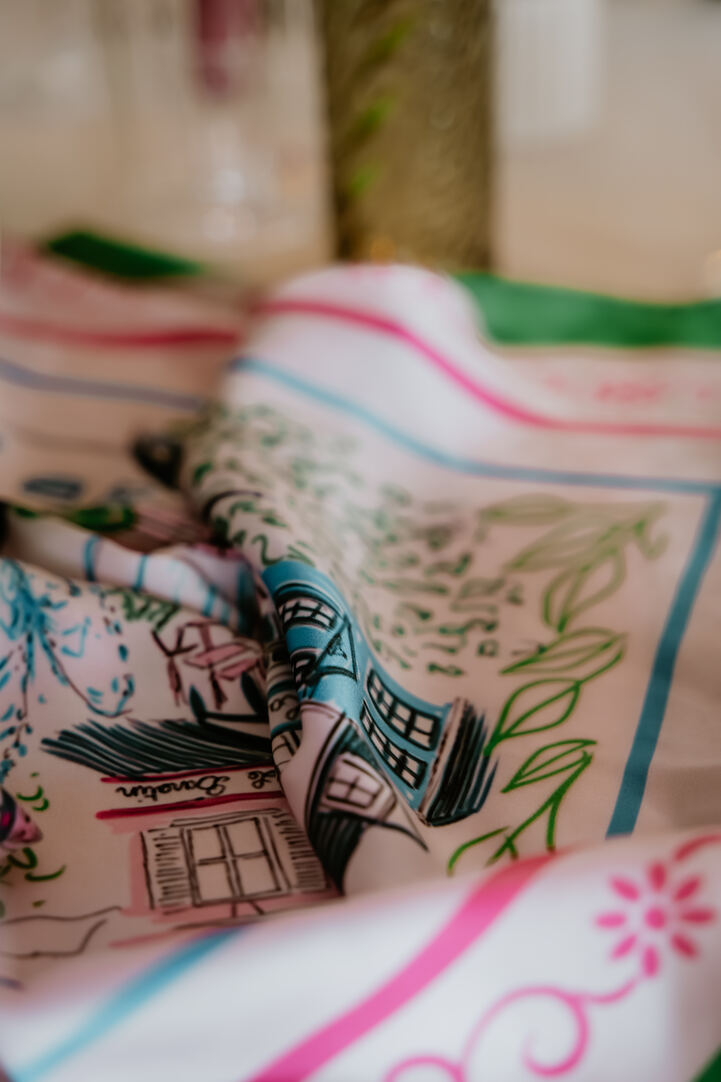 Foulard sur-mesure illustré, exemple de création
